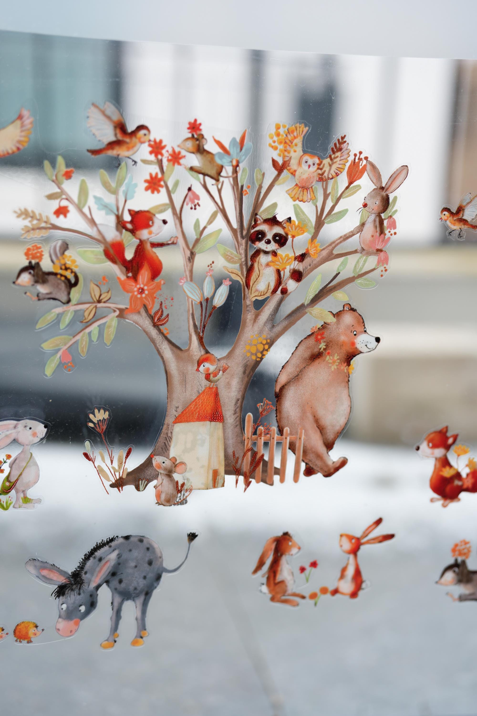 Frühlings-Fensterbild zimmer Waldtiere – statisch haftende Fensterdeko Frühling – Tiere im Baum Babyzimmer – 
