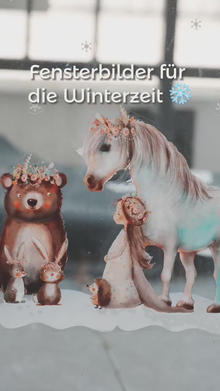 Winter-Fensterbild Pferd & Waldtiere – märchenhafte Winterwald-Deko – statisch haftend und wiederverwendbar
